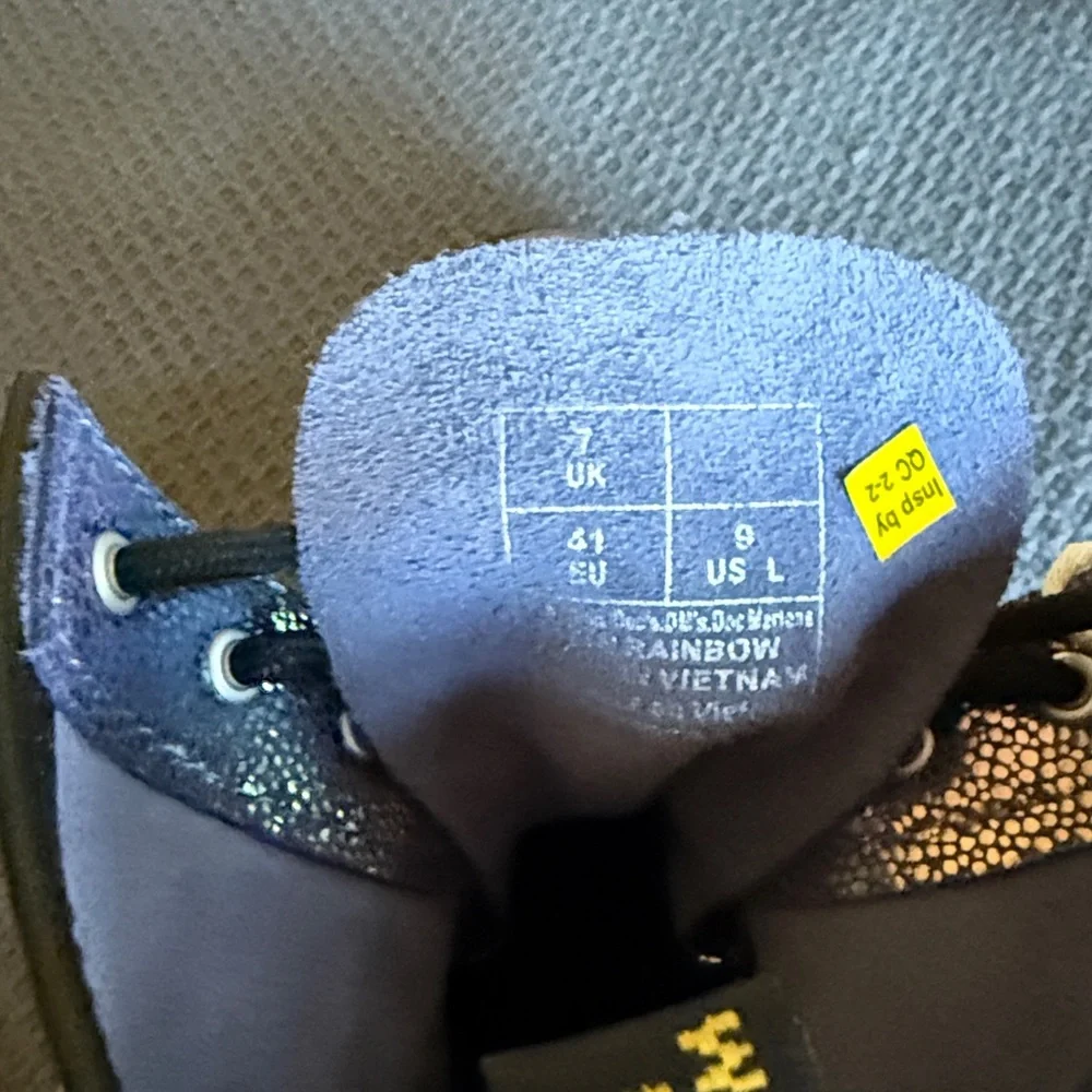 Dr. Martens Rainbow Ray Gold Iridescent Lace Up Combat Boots — NEW with tags - Picture 3 of 4